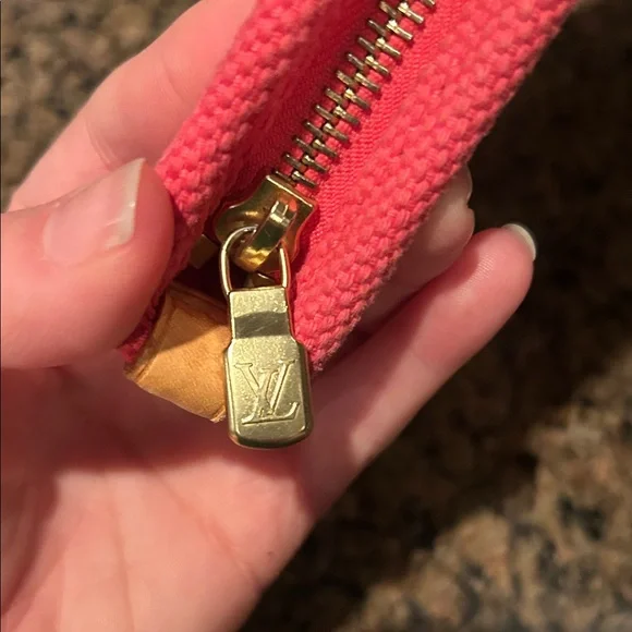 Louis Vuitton Antigua Pochette Plat PM Pouch - Picture 6 of 14
